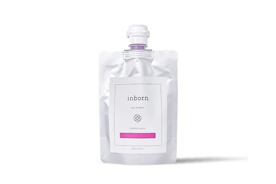inborn ピンクシャンプー 120mLの白いパウチとピンク色の帯