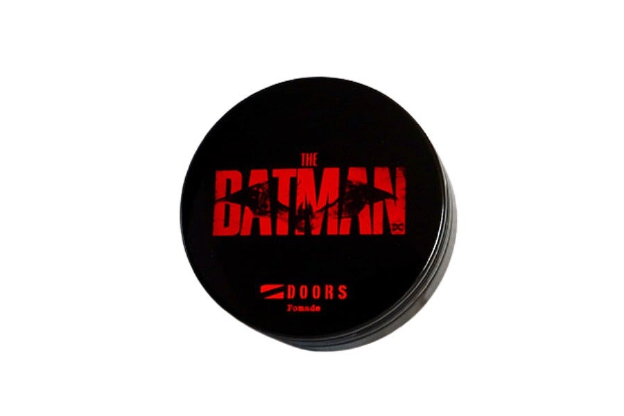 DOORS バットマン ポマードの黒い容器と赤いTHE BATMANロゴ