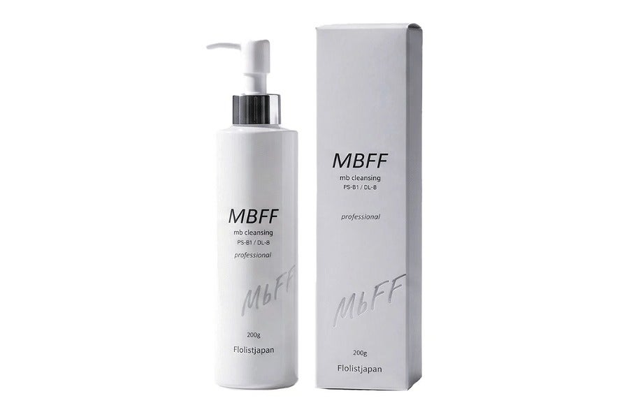 MBFF mbクレンジングプロ200gのポンプボトルと外箱
